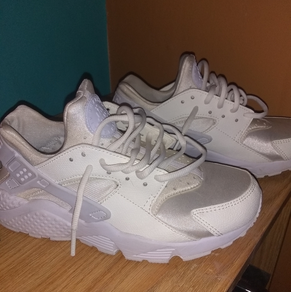all white nike huarache running shoe / sneaker